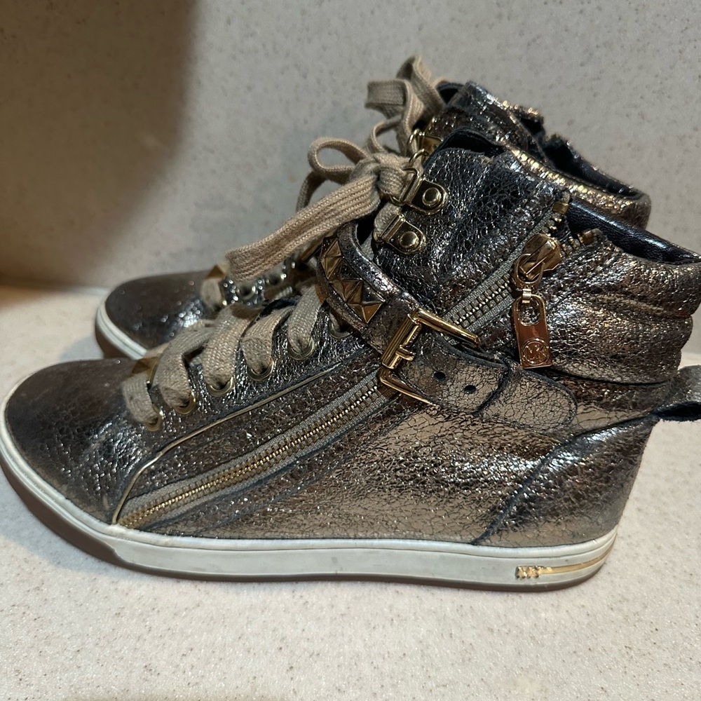 Michael Kors Jet Setter Studded High Top Sneakers size 6